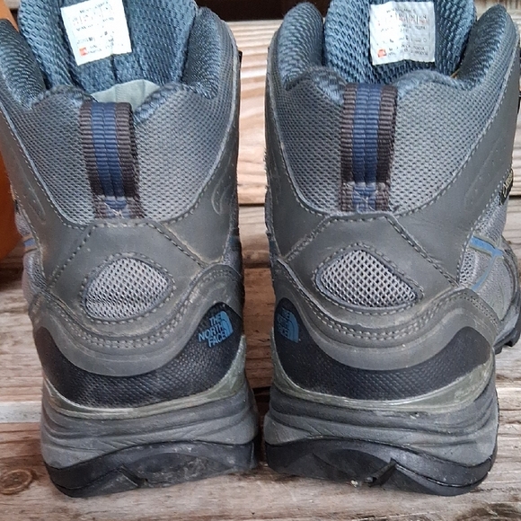 The North Face Men's Gray and Yellow Athletic Shoes - Picture 12 of 14